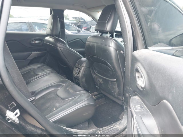 45660013 :رقم المزاد ، 1C4PJMLB1KD136195 vin ، 2019 Jeep Cherokee Latitude Plus 4x4 مزاد بيع