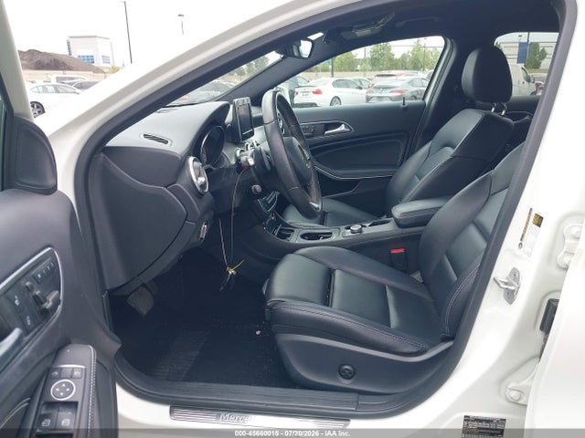 WDCTG4EB0HJ297894 Mercedes-Benz GLA 250