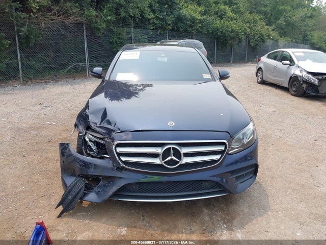 2017 Mercedes-benz E 300 4matic მანქანა იყიდება აუქციონზე, vin: WDDZF4KB8HA238850, აუქციონის ნომერი: 45660031