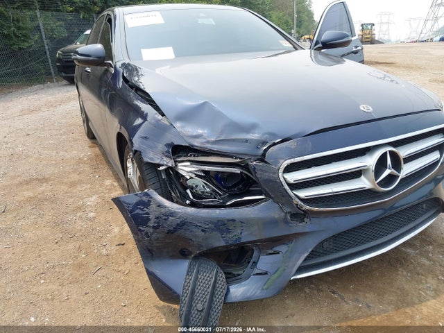 2017 Mercedes-benz E 300 4matic მანქანა იყიდება აუქციონზე, vin: WDDZF4KB8HA238850, აუქციონის ნომერი: 45660031