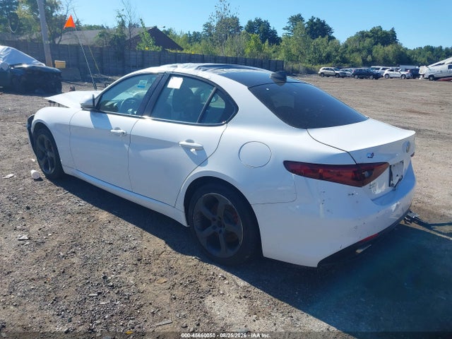 Продаж на аукціоні авто 2017 Alfa Romeo Giulia Awd, vin: ZARFAEDN4H7551177, номер лоту: 45660050