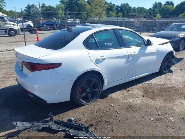 Продаж на аукціоні авто 2017 Alfa Romeo Giulia Awd, vin: ZARFAEDN4H7551177, номер лоту: 45660050