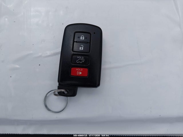 JTMRJREV2JD213989 Toyota Rav4 Hybrid Xle