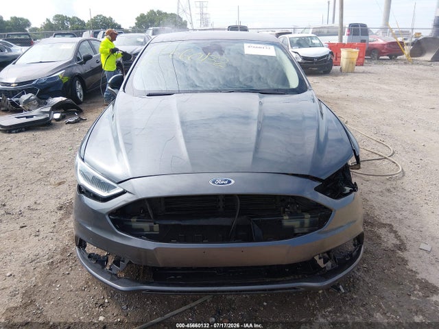 Продажа на аукционе авто 2017 Ford Fusion Energi Titanium, vin: 3FA6P0SU6HR209427, номер лота: 45660132