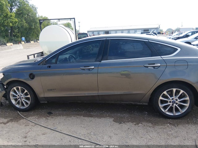 Продажа на аукционе авто 2017 Ford Fusion Energi Titanium, vin: 3FA6P0SU6HR209427, номер лота: 45660132