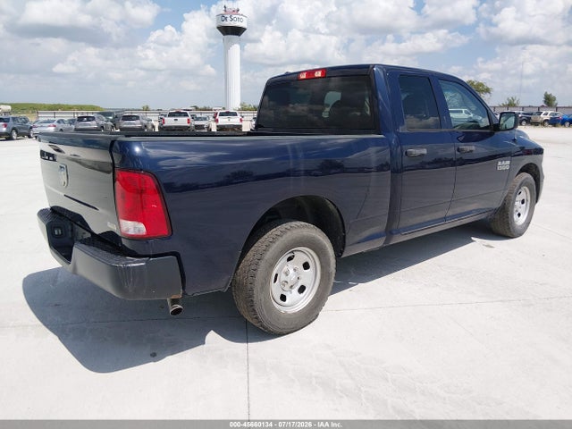 1C6RR6FGXJS290667 RAM 1500 Tradesman 4x2 6&#039;4 Box