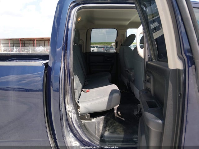 1C6RR6FGXJS290667 RAM 1500 Tradesman 4x2 6&#039;4 Box