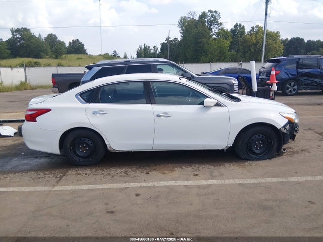2017 Nissan Altima 2.5 S მანქანა იყიდება აუქციონზე, vin: 1N4AL3AP2HN353143, აუქციონის ნომერი: 45660160