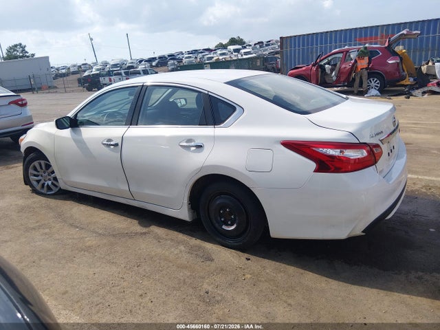 2017 Nissan Altima 2.5 S მანქანა იყიდება აუქციონზე, vin: 1N4AL3AP2HN353143, აუქციონის ნომერი: 45660160