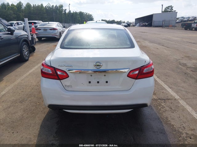 2017 Nissan Altima 2.5 S მანქანა იყიდება აუქციონზე, vin: 1N4AL3AP2HN353143, აუქციონის ნომერი: 45660160