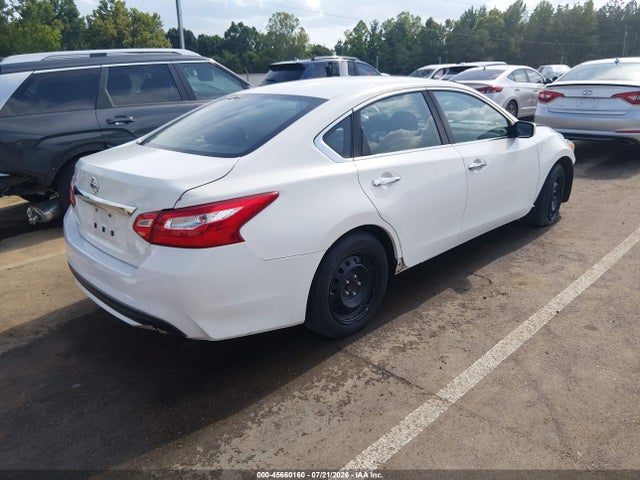 2017 Nissan Altima 2.5 S მანქანა იყიდება აუქციონზე, vin: 1N4AL3AP2HN353143, აუქციონის ნომერი: 45660160