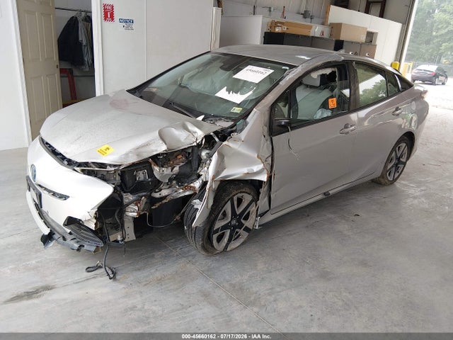 Toyota Prius Four Touring 2018 JTDKARFU2J3548957 Image 2