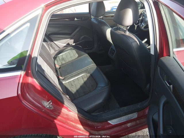 2015 Volkswagen Passat 2.0l Tdi Sel Premium მანქანა იყიდება აუქციონზე, vin: 1VWCV7A37FC071278, აუქციონის ნომერი: 45660213