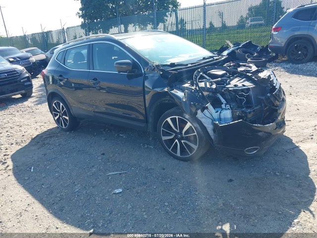 2019 JN1BJ1CR1KW622437 main image