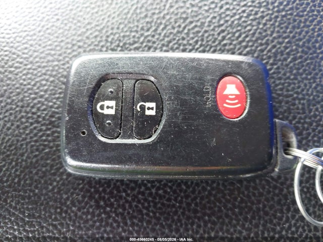 45660245 :رقم المزاد ، JTDKN3DU1B1389737 vin ، 2011 Toyota Prius مزاد بيع