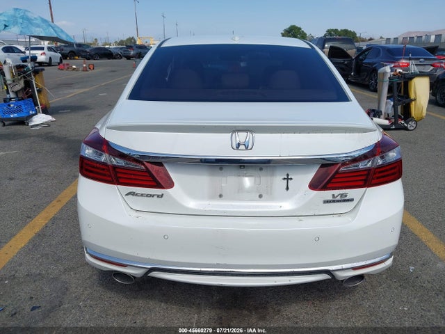 1HGCR3F90GA018885 Honda Accord Touring