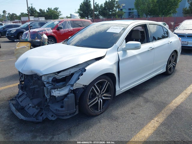 1HGCR3F90GA018885 Honda Accord Touring