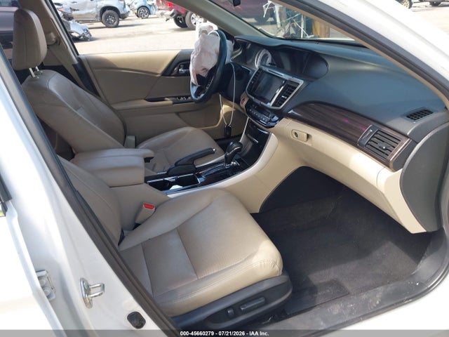 1HGCR3F90GA018885 Honda Accord Touring