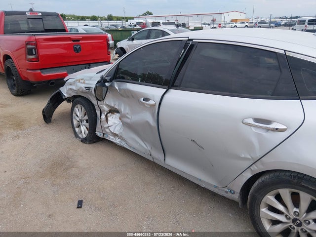 KIA OPTIMA EX 2018 5XXGU4L36JG188118 Image 19