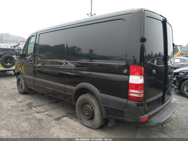 45660294 :رقم المزاد ، WD3PE7DC0E5902665 vin ، 2014 Mercedes-benz Sprinter 2500 Normal Roof مزاد بيع