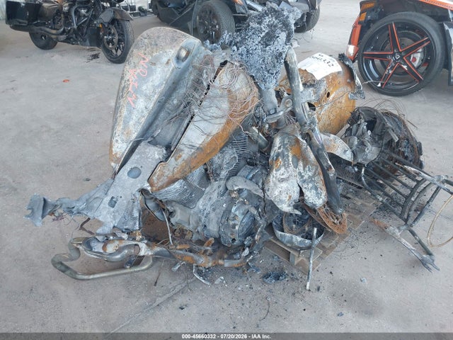 INDIAN MOTORCYCLE CO. Chieftain Limited 2018 56KTCAAA2J3364626 Image 2