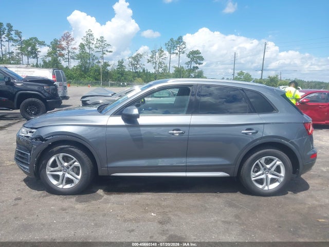 Продажа на аукционе авто 2018 Audi Q5 2.0t Premium, vin: WA1ANAFY6J2219411, номер лота: 45660348