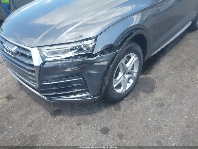 Продажа на аукционе авто 2018 Audi Q5 2.0t Premium, vin: WA1ANAFY6J2219411, номер лота: 45660348