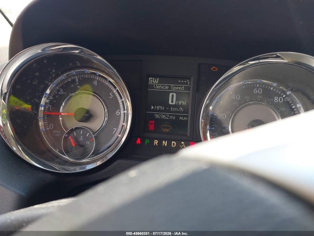 45660351 :رقم المزاد ، 2C4RC1CG9GR302979 vin ، 2016 Chrysler Town & Country Touring-l Anniversary Edition مزاد بيع