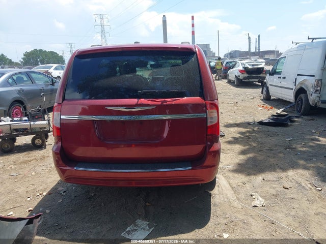 45660351 :رقم المزاد ، 2C4RC1CG9GR302979 vin ، 2016 Chrysler Town & Country Touring-l Anniversary Edition مزاد بيع