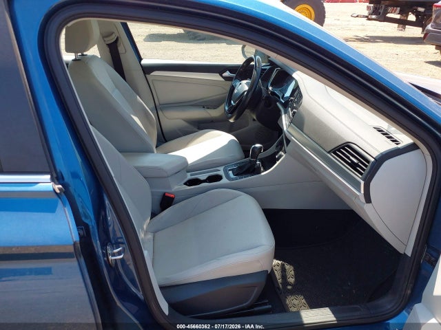 Продажа на аукционе авто 2019 Volkswagen Jetta 1.4t R-line/1.4t S/1.4t Se, vin: 3VWC57BU9KM206616, номер лота: 45660362