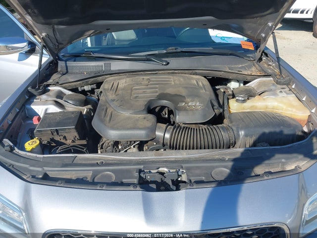 45660462 :رقم المزاد ، 2C3CCAEG6GH320191 vin ، 2016 Chrysler 300c مزاد بيع