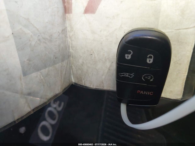 45660462 :رقم المزاد ، 2C3CCAEG6GH320191 vin ، 2016 Chrysler 300c مزاد بيع