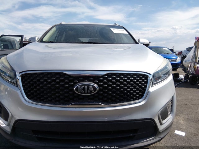 KIA Sorento 3.3l Lx 2017 5XYPG4A59HG230895 Image 12