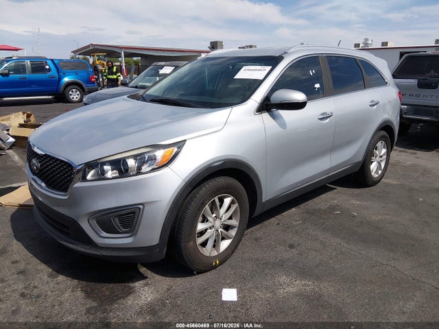 KIA Sorento 3.3l Lx 2017 5XYPG4A59HG230895 Image 2