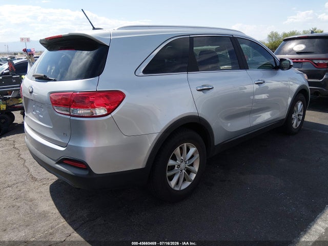 KIA Sorento 3.3l Lx 2017 5XYPG4A59HG230895 Image 4