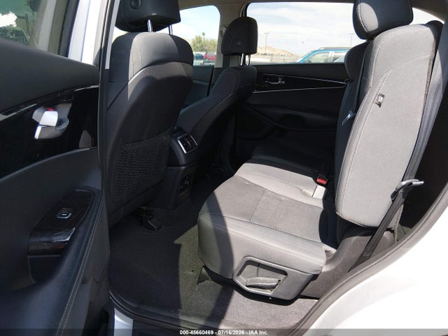 KIA Sorento 3.3l Lx 2017 5XYPG4A59HG230895 Image 8