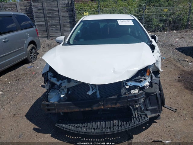 2T1BURHE6GC738130 Toyota COROLLA LE