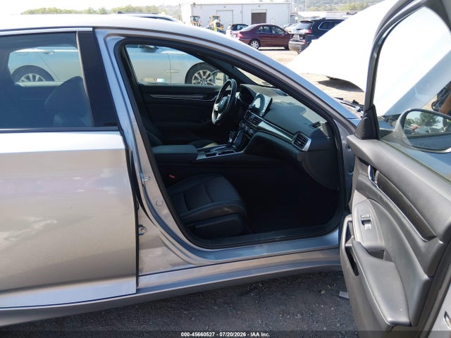1HGCV1F38JA110815 Honda Accord Sport