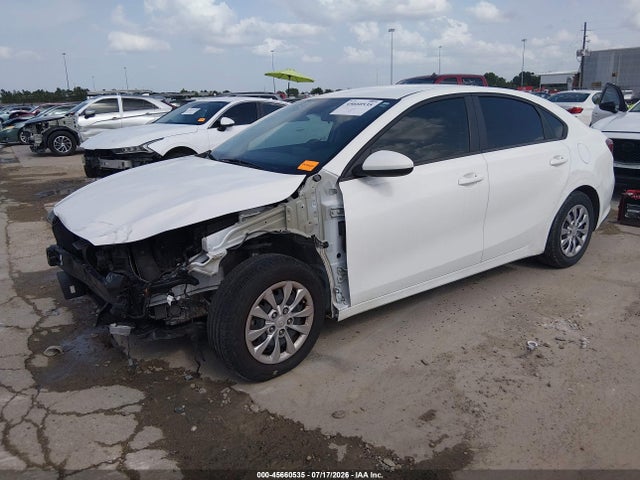KIA FORTE FE 2019 3KPF24AD0KE091472 Image 2