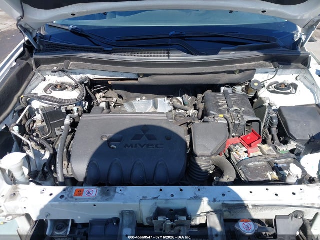Mitsubishi Outlander Es 2017 JA4AD2A33HZ035193 Image 10