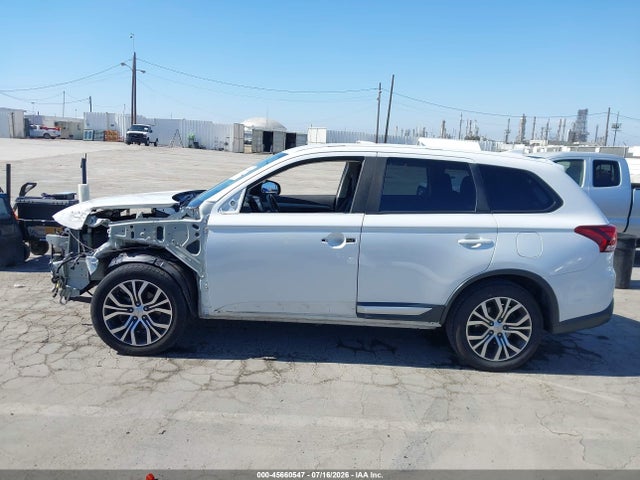 Mitsubishi Outlander Es 2017 JA4AD2A33HZ035193 Image 15