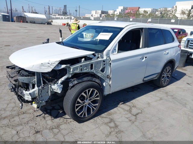 Mitsubishi Outlander Es 2017 JA4AD2A33HZ035193 Image 2
