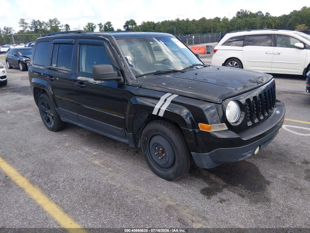 45660625 :رقم المزاد ، 1C4NJPBA2FD401987 vin ، 2015 Jeep Patriot Altitude Edition مزاد بيع
