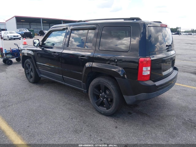 45660625 :رقم المزاد ، 1C4NJPBA2FD401987 vin ، 2015 Jeep Patriot Altitude Edition مزاد بيع
