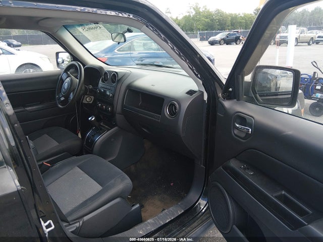 45660625 :رقم المزاد ، 1C4NJPBA2FD401987 vin ، 2015 Jeep Patriot Altitude Edition مزاد بيع