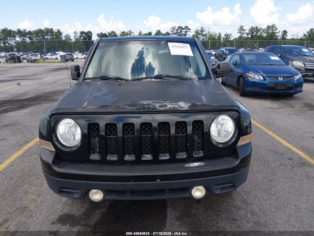 45660625 :رقم المزاد ، 1C4NJPBA2FD401987 vin ، 2015 Jeep Patriot Altitude Edition مزاد بيع