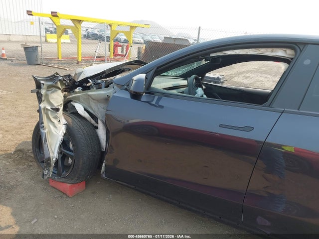 Продаж на аукціоні авто 2026 Tesla Model Y All-wheel Drive/long Range Launch Series/premium All-wheel Drive, vin: 7SAYGDEE0TF580109, номер лоту: 45660765