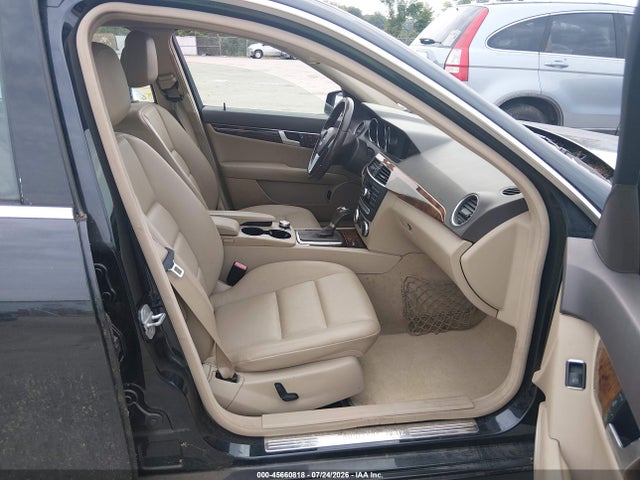 Продаж на аукціоні авто 2012 Mercedes-benz C 250 Sport, vin: WDDGF4HB9CA635796, номер лоту: 45660818