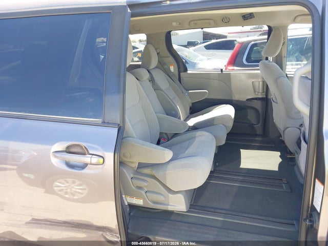 Toyota SIENNA LE 2020 5TDKZ3DC3LS049277 Image 8