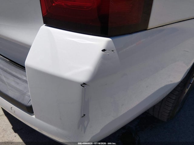 Chevrolet Tahoe Ls 2018 1GNSKAEC8JR348693 Image 13
